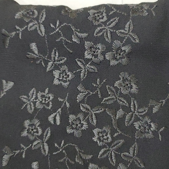 Talbots dress women's size 16 black floral embroidery short sleeve zip back slit - Picture 5 of 11